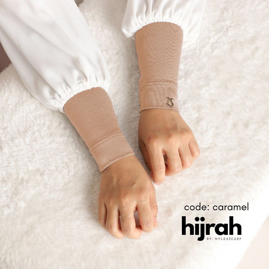 Hijrah Handsocks: Caramel