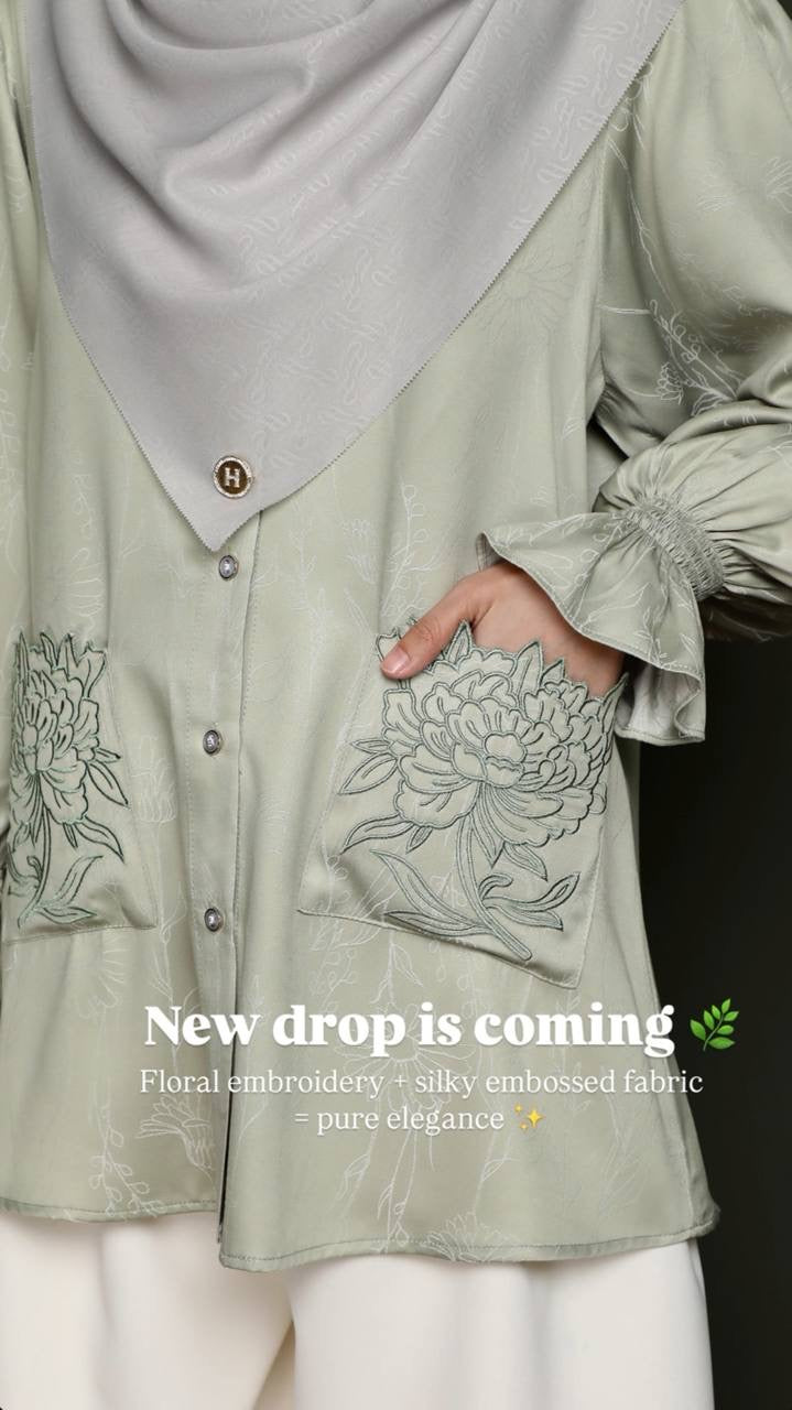 Lilya embroidery Top
