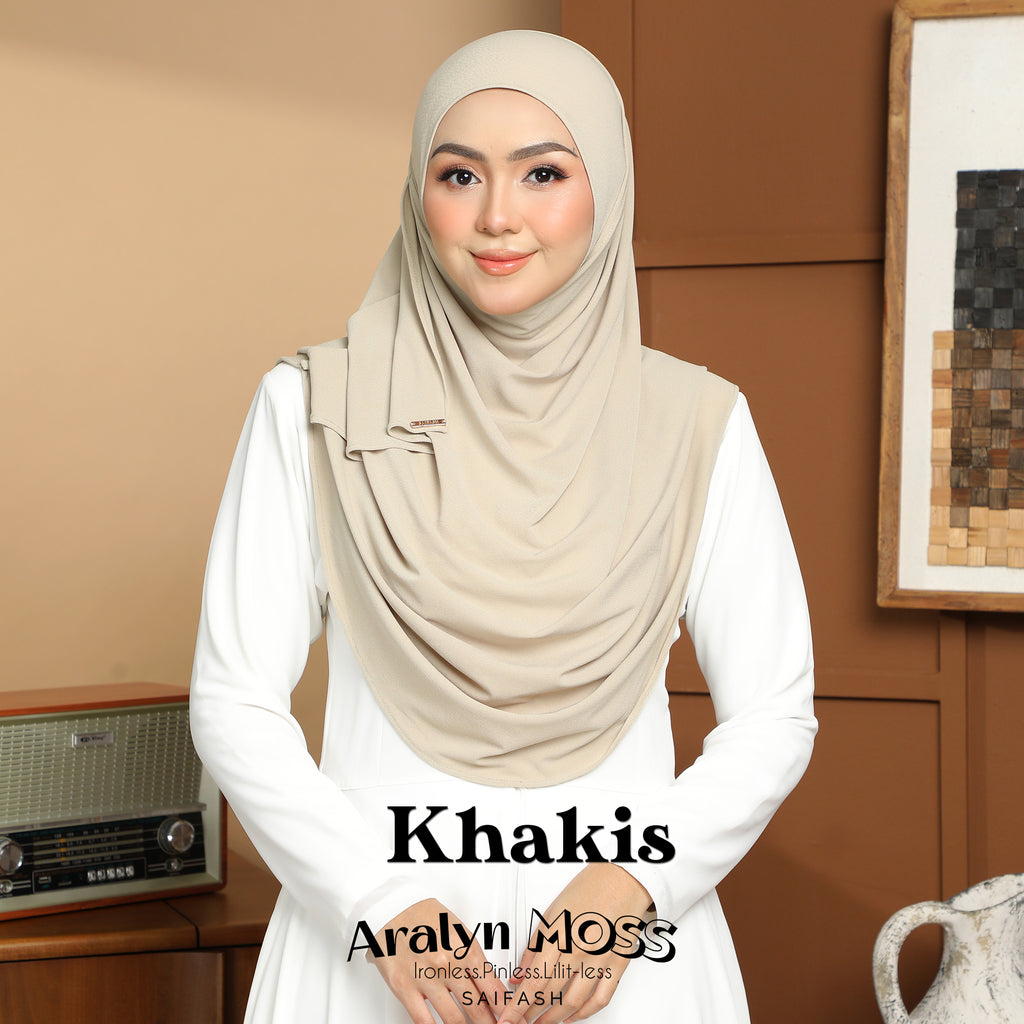 Aralyn Moss Khakis