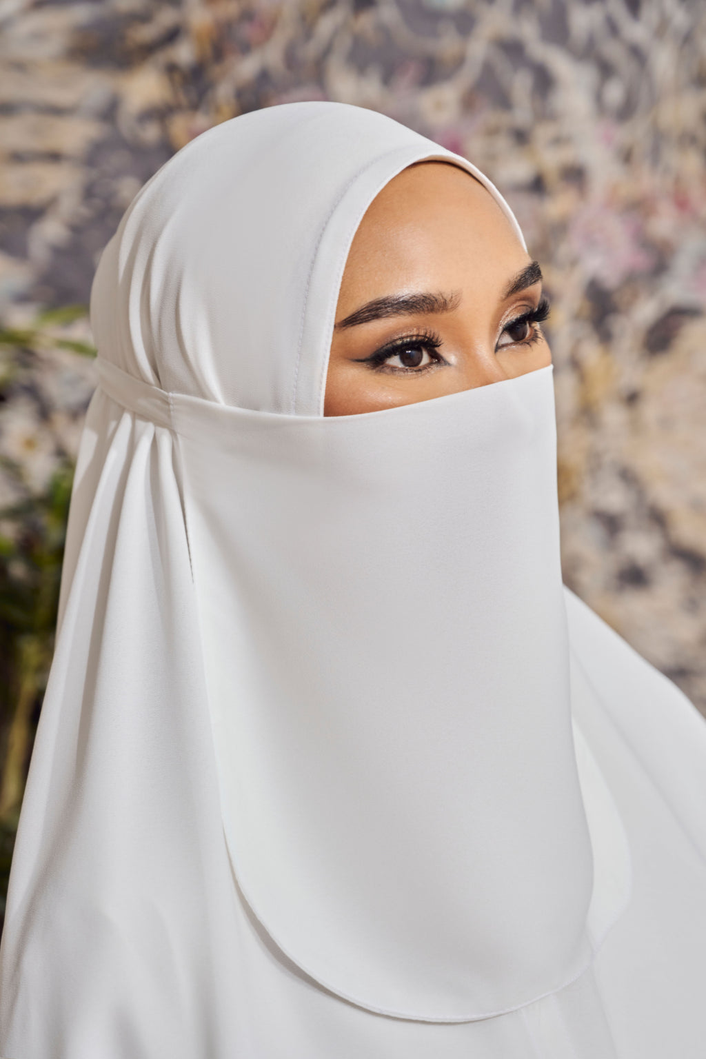 Khadija Purdah white