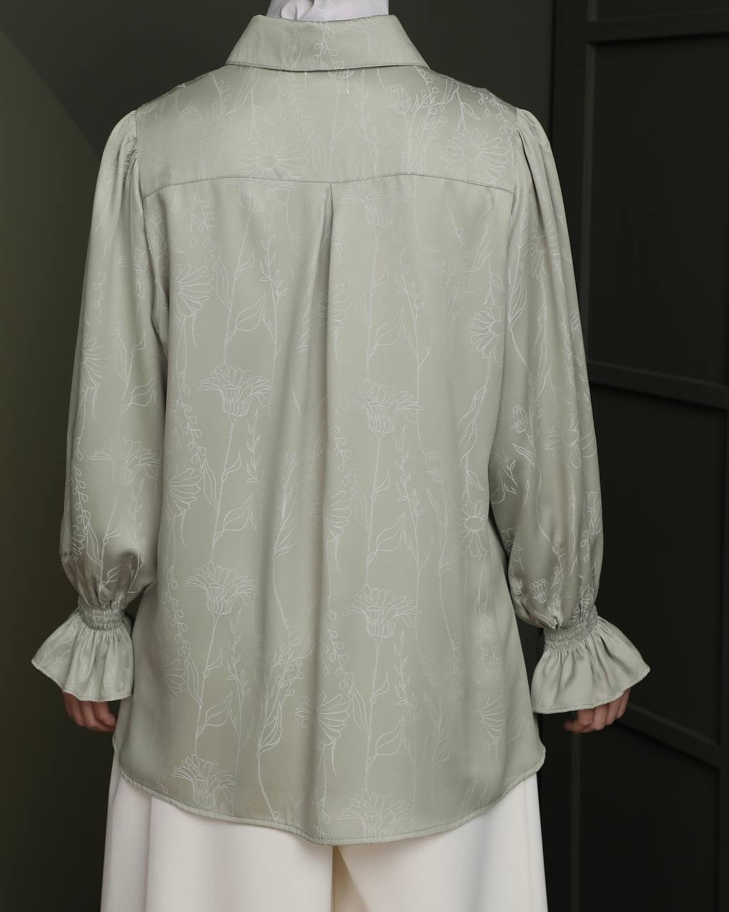 Lilya embroidery Top