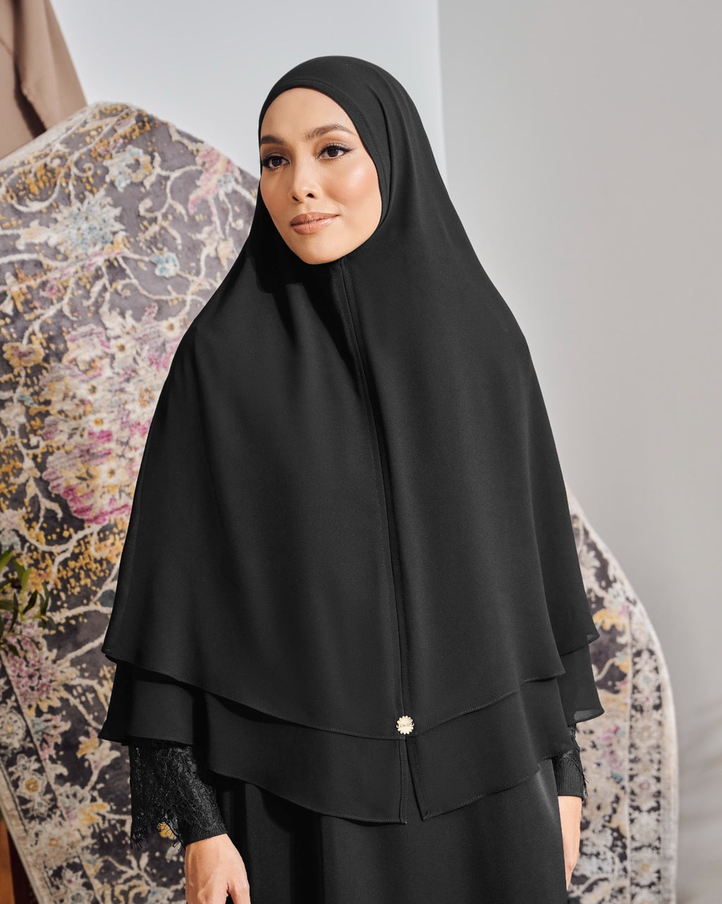 Nazia khimar Black