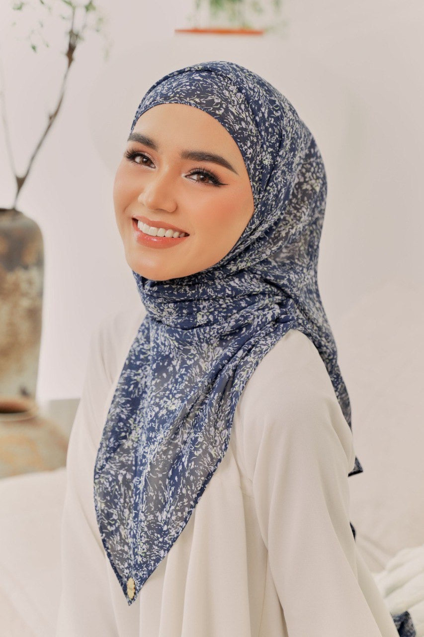 Adra Ironless Shawl: Triss