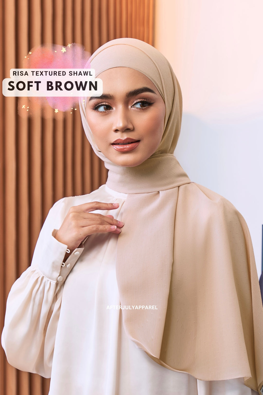 Risa Textured Shawl: Soft Brown